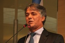 Henrique Leite pede recapeamento de ruas após obras