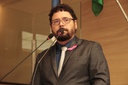 Ivan Moraes sugere que eleitores levem um livro na hora de ir votar