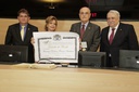 Jornalista Carmen Peixoto recebe título de cidadania recifense