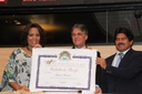 Jornalista Eliana Victório recebe título de cidadã do Recife