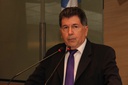 Jurandir Liberal parabeniza engenheiros agrônomos e professores