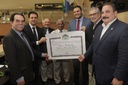 Médico Eliézer  Rushansky recebe Medalha José Mariano