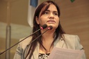  Michele Collins comemora primeiro desenho animado em libras