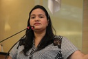 Michele Collins lamenta rejeição de projeto de lei