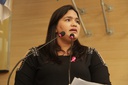 Michele Collins lembra campanha Outubro Rosa