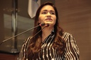 Michele Collins quer campanha de conscientização sobre uso de celular no trânsito