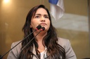 Michele Collins repudia atitude de senador petista