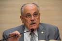Não incidência de multa por avanço de semáforo a partir das 22h