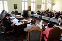 Parlamentares realizam sessão em novo espaço