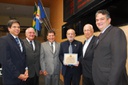 Poli é homenageada na Câmara Municipal do Recife