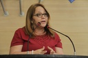 Professora faz primeiro discurso na Câmara