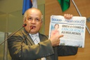 Regério de Lucca destaca matéria de jornal 