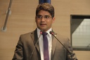 Renato Antunes destaca retirada de livro didático das escolas municipais