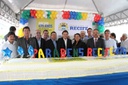 Representantes da Câmara participam do corte do bolo do Recife