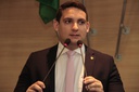 Romero Albuquerque destaca voto de repúdio a supermercado onde cachorro foi espancado e morto