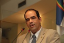 Romildo Gomes Neto estreia na tribuna da Casa