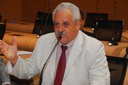 Terceirizados da Prefeitura cobram pagamento de salário