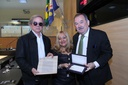 Vera Lopes presta homenagem aos 40 anos de formatura de sua turma de medicina