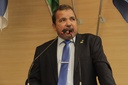 Vereador fica emocionado em primeiro discurso