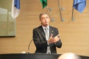 Vereador reclama de propaganda sobre educação
